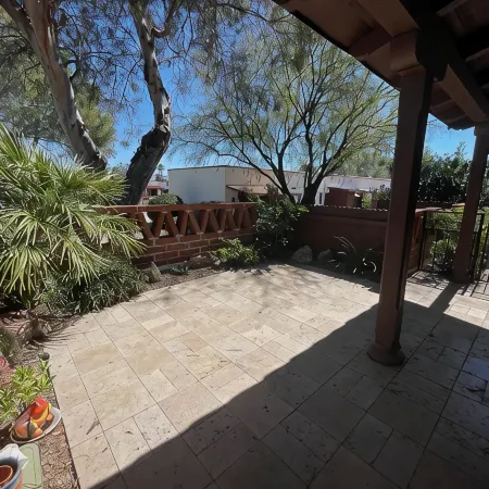 Just listed gorgeous renovated Villas West Condo
