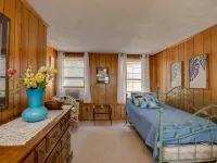 SUPERB VIEW BIG  SEBAGO LAKE WESTERN SIDE OF LAKE Hotels in Standish