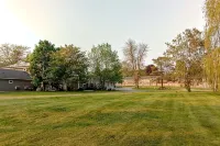 Capt.'s Inn & Suites - 2-Star