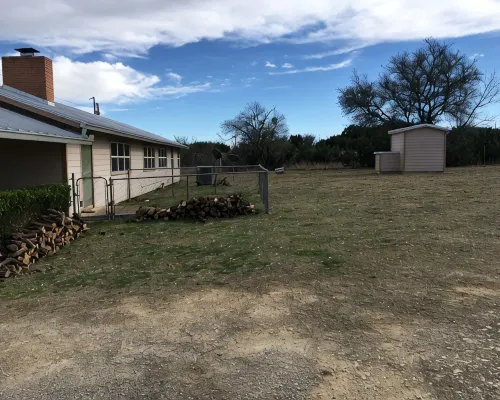 Crooked Creek Ranch Gate House ハミルトンのホテル