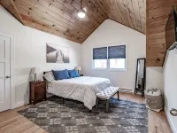 Sebago, newer construction, lake access, AC, 3bd2.5bth, Long Beach neighborhood Hotels in Sebago