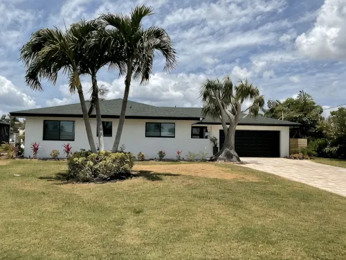Fort Myers Renovated Luxury Waterfront 3 bed 3 bath with heated pool