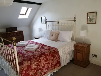Charming cottage in rural village, ideal for Carsington Water and Peak District โรงแรมใน