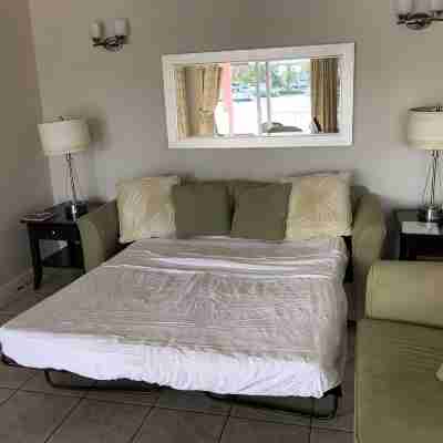 Right on the Water - Heart of Rodney Bay - 2 Bedroom / 2 Bath Rooms
