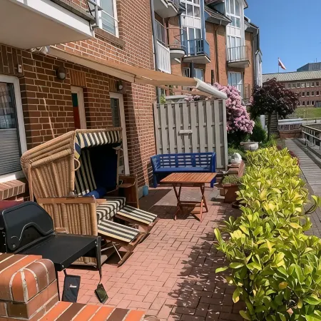 Apartment directly in the city marina/yacht harbor with a fantastic view