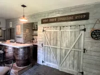 New Hope Bourbon Stop- historic home, peaceful spot in heart of Bourbon country - 3-Star