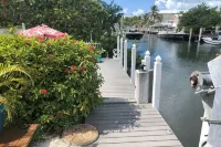 Summer Vacation at Gulf Side Gem! 45 ft. Dock, Pool , Hot Tub and More - プライペートプール