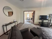 Clean & Cozy Spacious Apartment - 2 ดาว