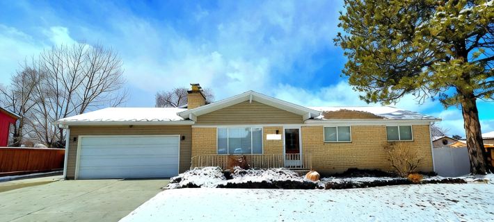 Hoskere Homes - 5 Bed 2.5 Bath Home: ~25 mins to Skiing/Hiking, 2 Car, RV Pad 山迪酒店