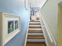Beachy 2 Bedroom Coakley Bay Condo with AC, pool and backup generator.