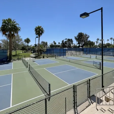 Stylish House in the Indian Palms Country Club. Walking distance to Coachella!