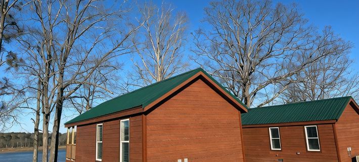 Cozy 101 Cabin 1 bdrm on Smith Lake Located beside Smith Lake Park Boat Ramp カルマンのホテル