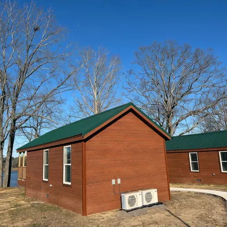 Cozy 101 Cabin 1 bdrm on Smith Lake Located beside Smith Lake Park Boat Ramp