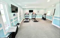 Oceanside Studio Condo. Walking Distance to Beach! - Gym