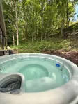 Oak Creek--Hot Tub-Fire Pit-Creekside Exploration Area, Secluded - Homestays