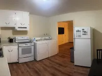 Cozy Corner 1401- West -Unit 2-bedroom apt in adorable La Junta with WiFi, AC ラ・フンタのホテル