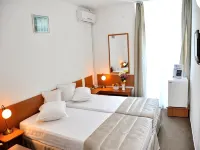 Hotel Decebal Hotels in 
