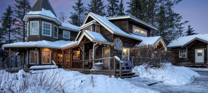Ocean View Suite Homer Alaska Cafe/Bookshop/Beach Hotels in Homer