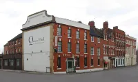 Three Queens Hotel - Park Yeri