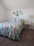 Water Lovers Paradise! New 6 br 4 ba  boat ramp and dock on canal. Near ocean - Beach