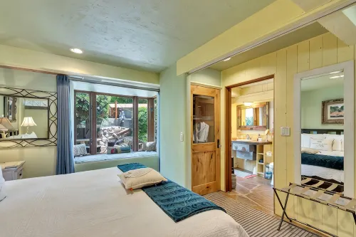 PERSONAL OASIS! Private Spa + Walkable Everywhere! - Condos