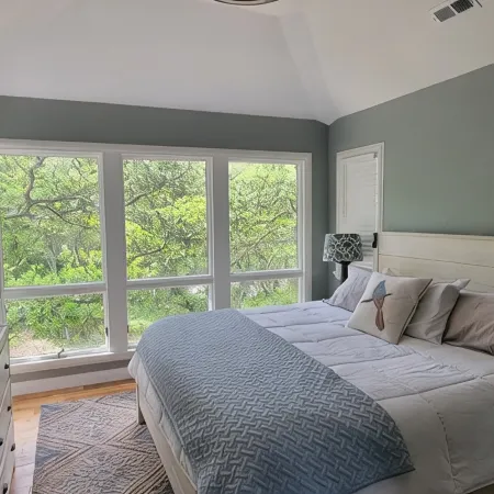Updated beach house with private pool, hot tub, and community fitness center!