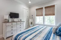 Summer Kickoff Special! Beach House on 30A, Steps from the Beach! - Wifi