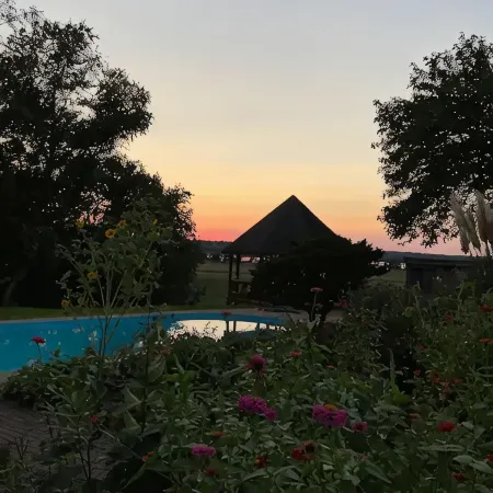 Relaxing, peaceful house in Calvert County, Md close to beach towns and DC.