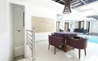 Sutan Raja Villa Kuningan - วิลล่า