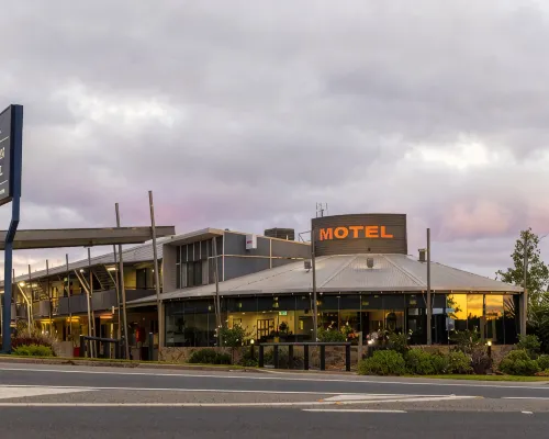 Station Motel Hotels in Parkes