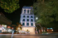 GM Hotel and Apartment - Rooftop Pools
