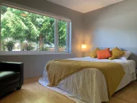 3 BR Seaside Bliss-Close to the beach-OCEAN VIEW!