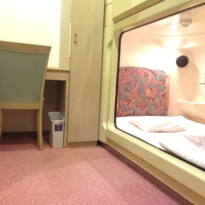 Capsule&Spa Grand Sauna Shinsaibashi Các khách sạn gần Địa điểm tổ chức âm nhạc Namba Hatch