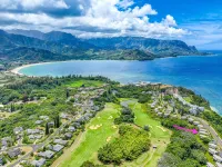 The Palm Treehouse: Serene retreat with simultaneous mountain and ocean views - 3-Star