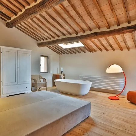 Relax in the Green, in the Municipality of Monteriggioni Just 7 km from Siena