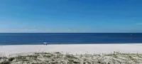 Salty Life is a spacious townhome. - Wi-Fi