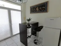 City Apartment 1 - Located directly in the pedestrian zone and Brühl Palace Park Hotels in Brühl (NW)
