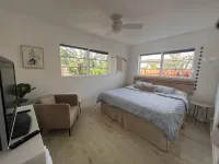 Newly renovated home near Hard Rock Stadium and major highways! - Country Houses