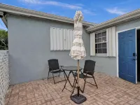 Cozy Miami Apt - TOP RATED! ! ! Hotels in Golden Glades