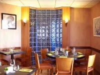 Logis Hôtel Angers Sud - Breakfast