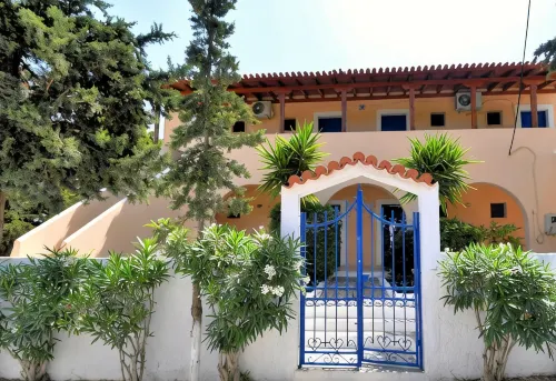 Vanas Apartments