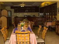 Crown Royale Hotel Hotels in Balanga