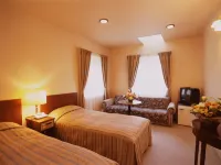 Izukogen Onsen Chiisana Hotel Lemonju
