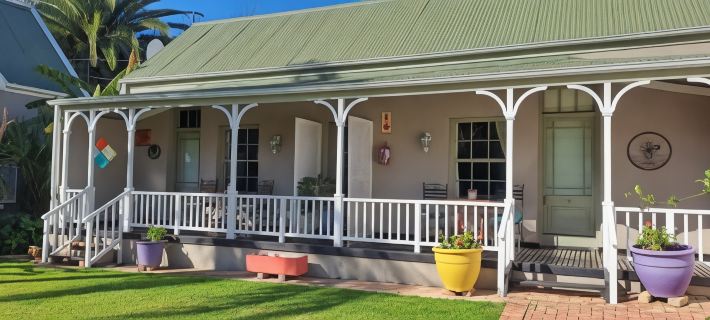 HouseMartin Lodge & Self Catering Hotels in Oudtshoorn