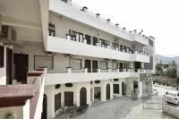 Hotel Atlantic- 500 M from Alwar Bus Stand - 3つ星