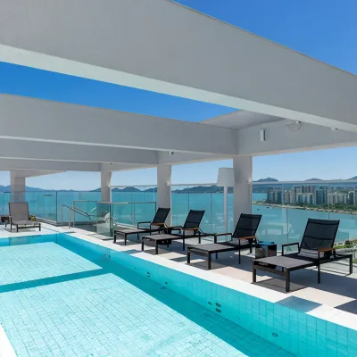 LK Design Hotel Florianópolis Отели рядом с достопримечательностью «Торговый центр Beiramar»