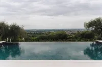 Collina di Verona Borgo San Mattia - piscina