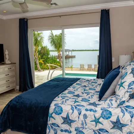 Carolina Kai - Beautiful Luxury Villa Private Beach Near Rum Point & Starfish Pt