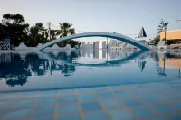 The F Suites - 2-Star