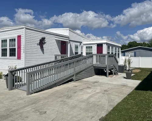 Little Cottage Near the Sea!  in 2026, Bookings Include a Golf Cart! Hotels in Surfside Beach